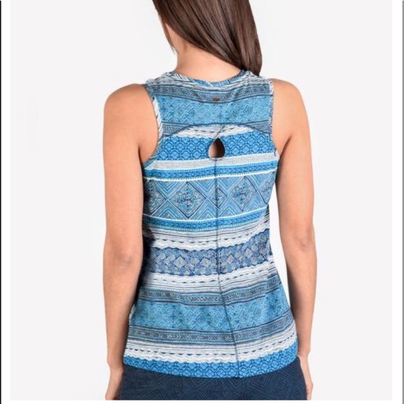 Cute little tank top perfect for summer - Picture 3 of 5